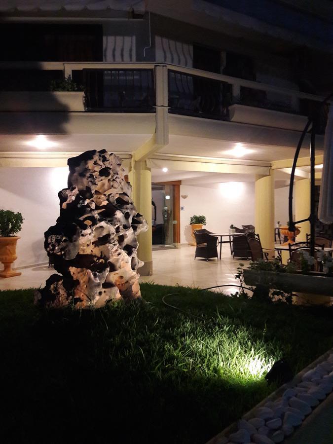 Studios Souropanis Камена-Вурла Экстерьер фото
